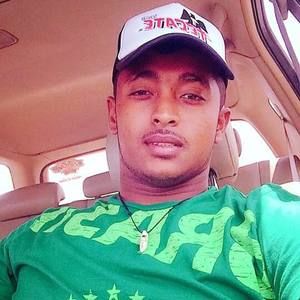 Meet your Posher, Leslie